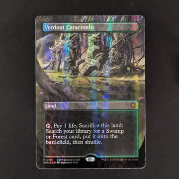 [FOIL] Verdant Catacombs (Borderless) (Dragonscale Foil) - Special Guests - English - NM