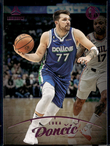 2022-23 Panini Chronicles #143 Luka Doncic Pink